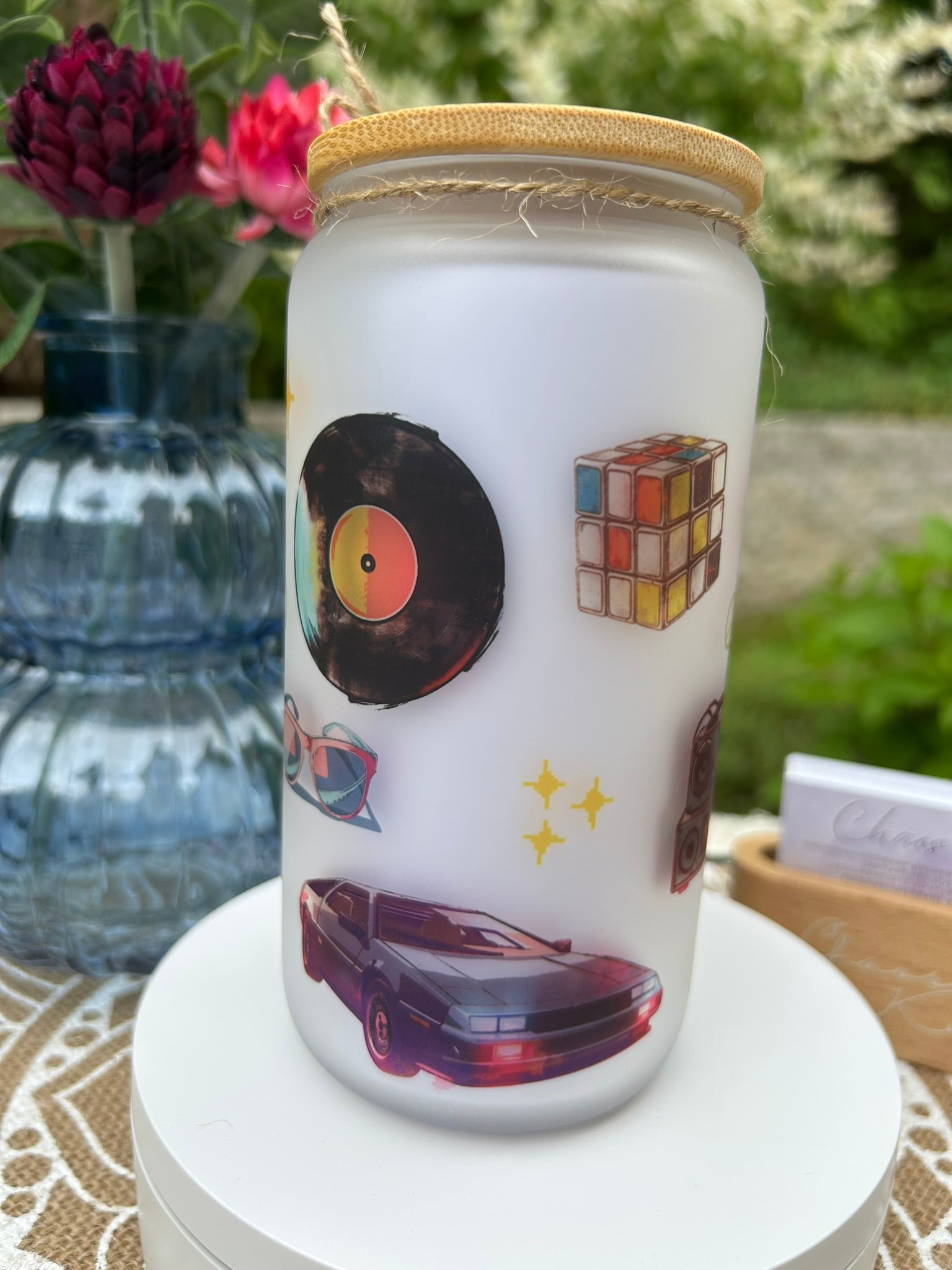 Trinkglas mit Deckel & Strohhalm, 90er Pop Design
