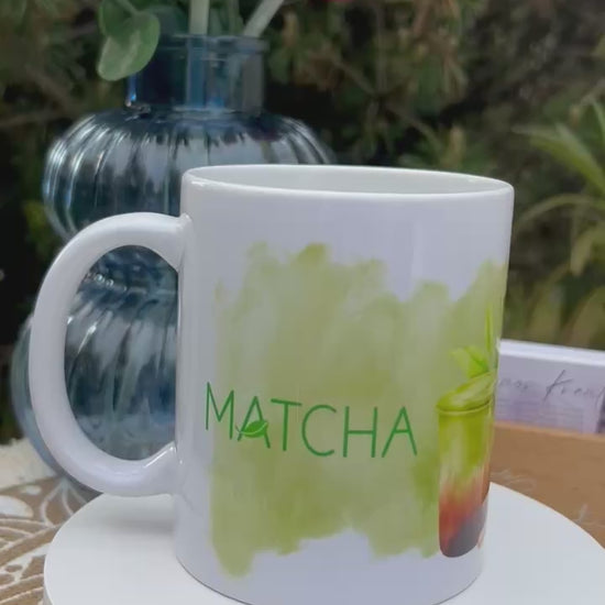 Individuell bedruckte Kaffee-Tasse 330 ml, Matcha Motiv, Becher mit Matcha Design